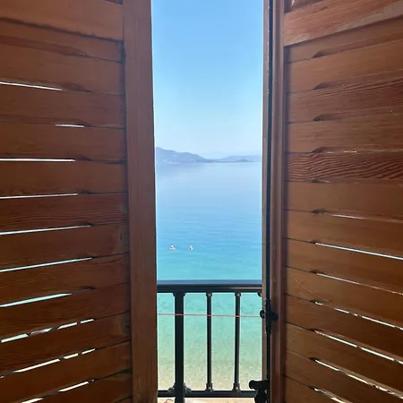 To Rodon Hotel Néos Pírgos